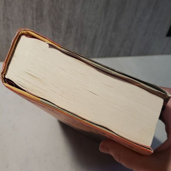 Book - "Harry Potter and the Deathly Hallows" - J. K. Rowling (2007) - Picture 5 of 10